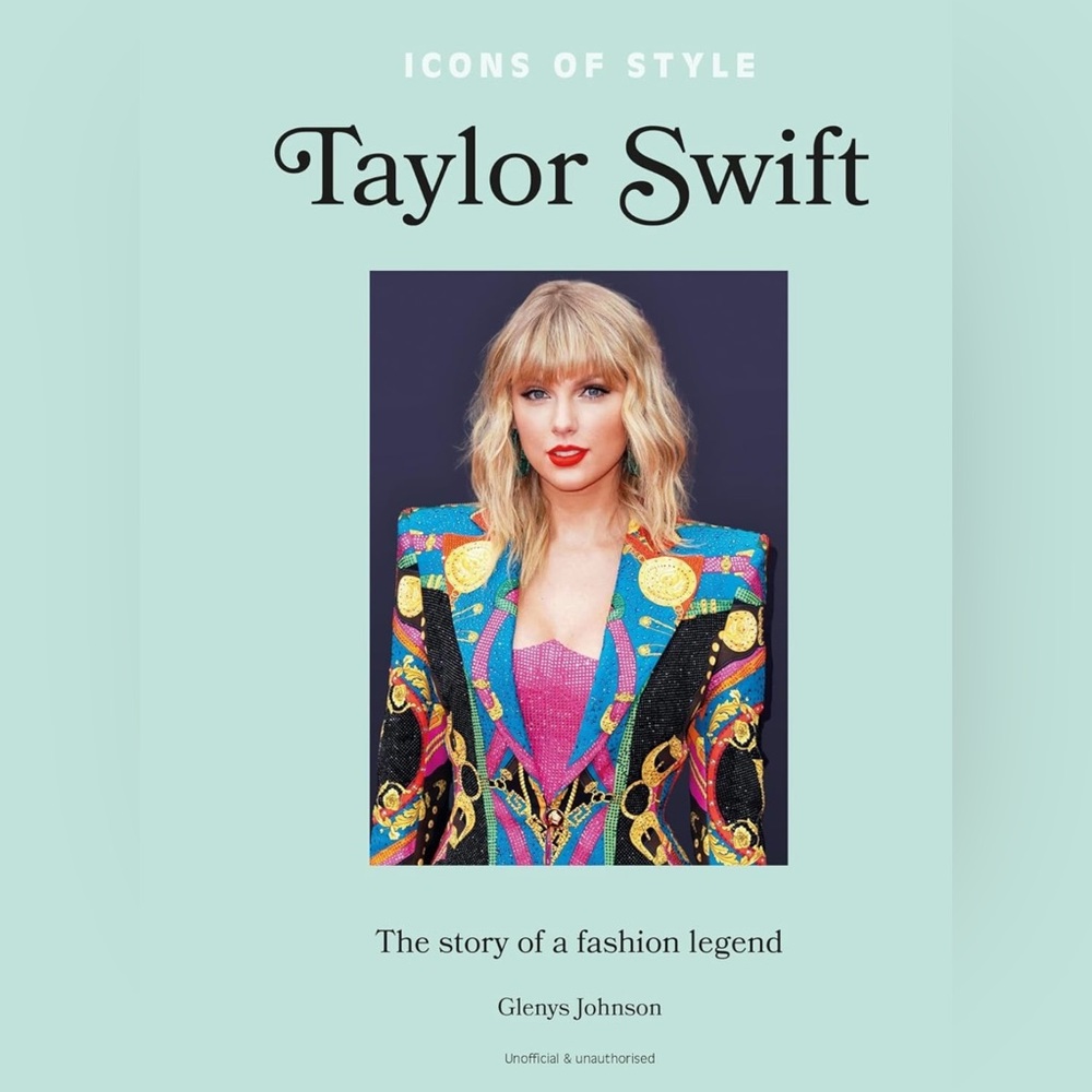 Taylor Swift Book Bundle